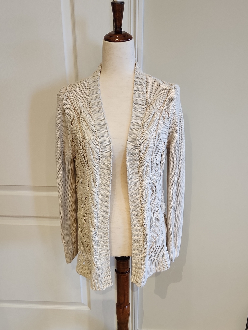 Beautiful Garnet Hill Crocheted Cardigan Sweater Medium Ecru